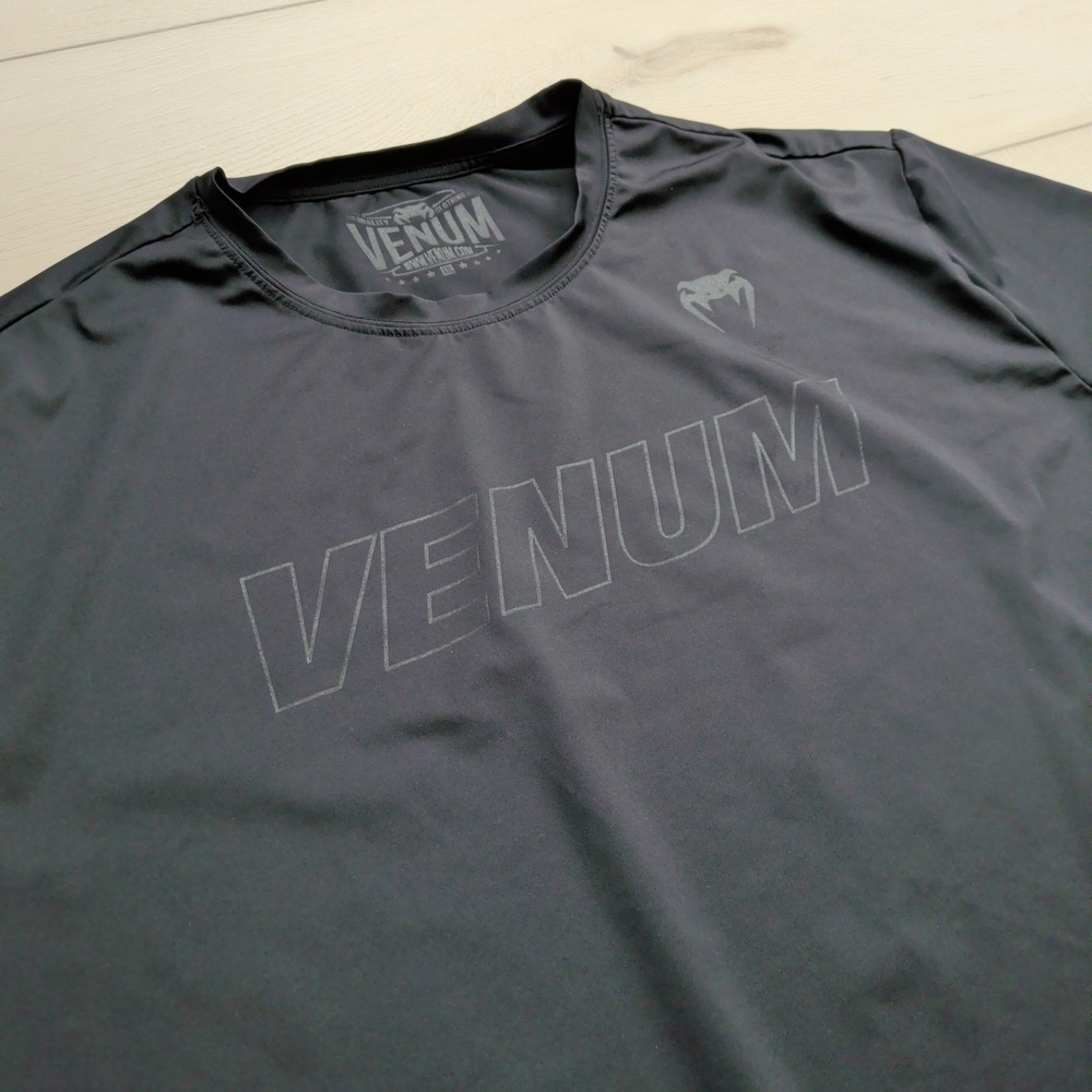 Venum‎ Classic Evo Dry Tech T-Shirt Mens XXL Black Vented Performance Stretch